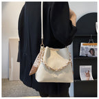 Fashion Big Bag Casual Women's Bag Fashion Retro Characteristic Messenger Bag Silk Scarf Portable Bucket Bag