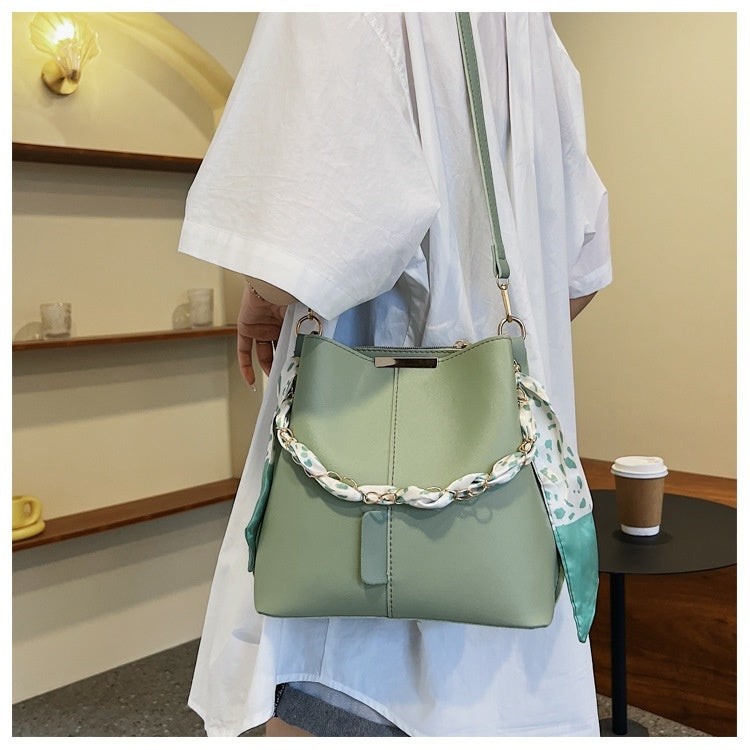 Fashion Big Bag Casual Women's Bag Fashion Retro Characteristic Messenger Bag Silk Scarf Portable Bucket Bag
