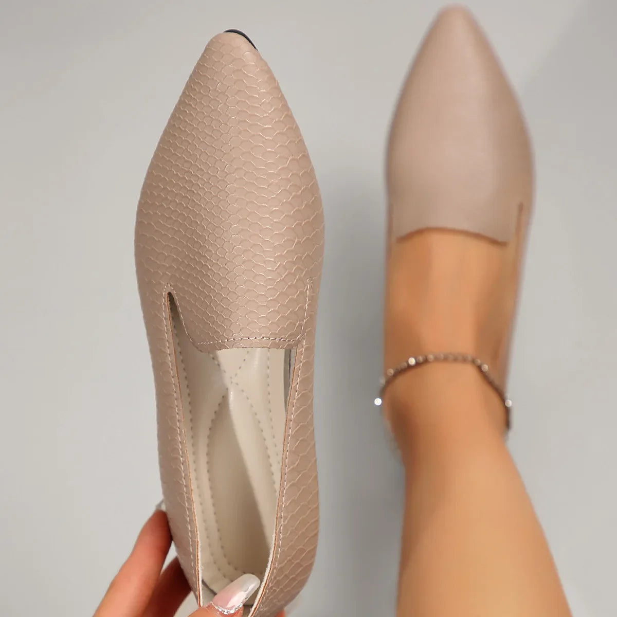 Women's Shoes PU Leather Loafers Ballet Flats Pointed Toe Barefoot Slip-on Casual Low Heel Fashion Stone Pattern Woman Flat Shoe