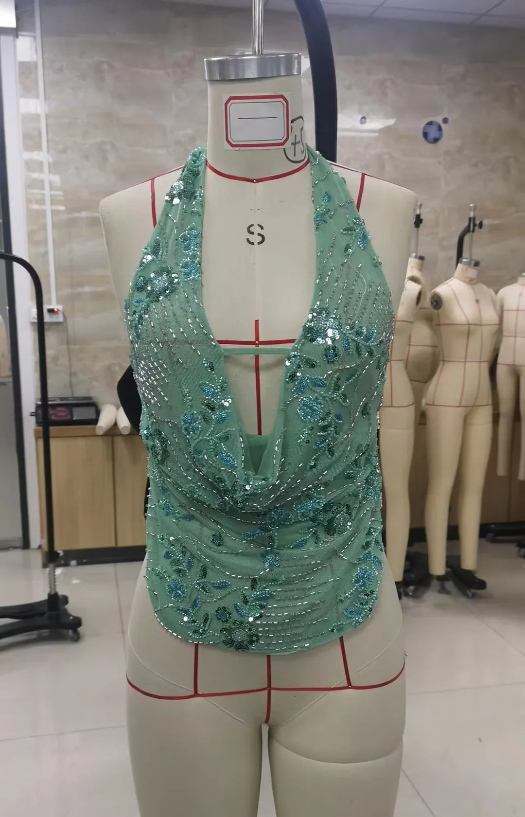 hirigin Sexy Glitter Sequin Tank Tops Women Y2K Fashion Deep V-neck Hollow Out Cropped Tops Tee Summer New Backless Beach Tops