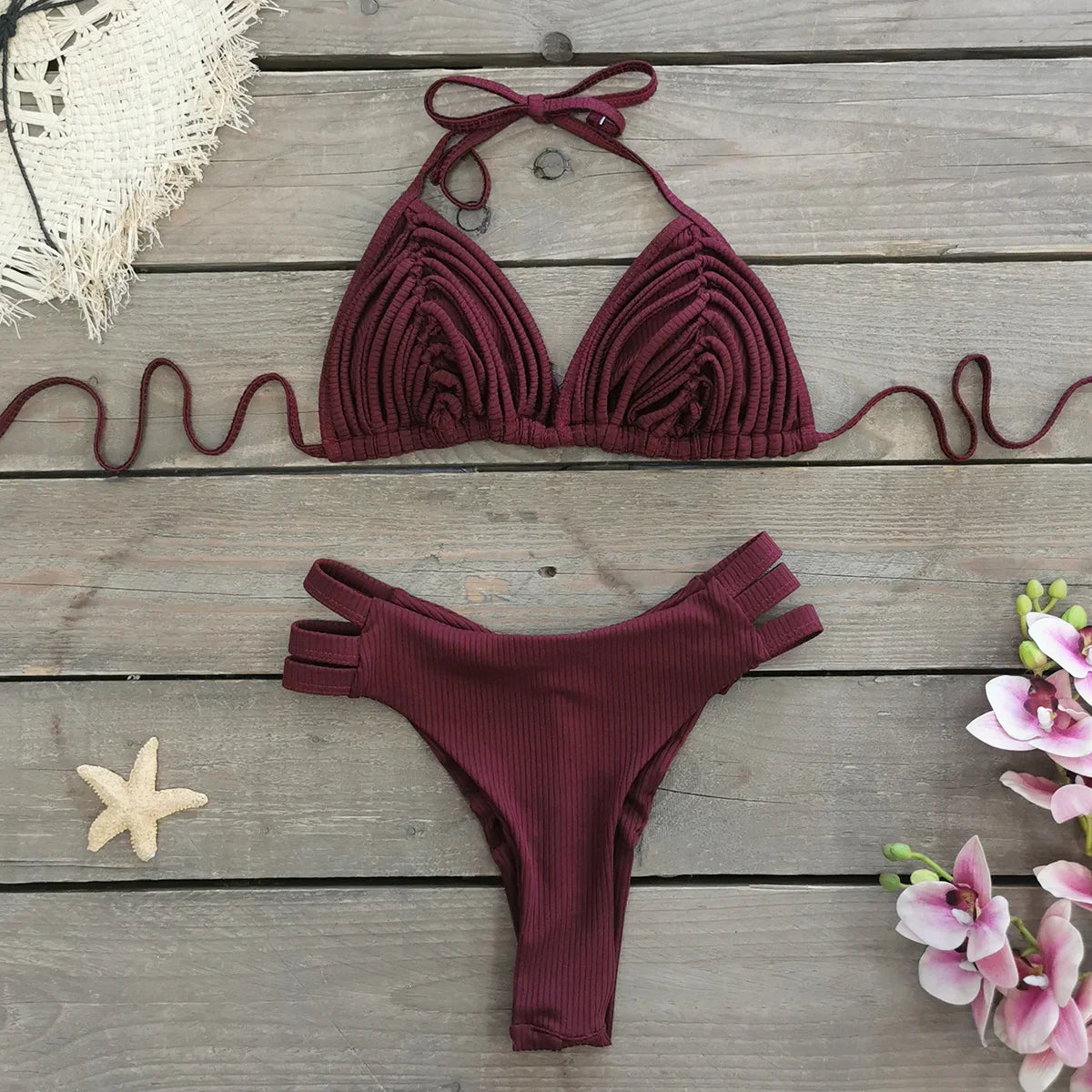 Comfortable Brazilian G-String Swimwear Bandage Stripes Trim Halter Female Bikini Set 2024 New Fashion Chest Pad Beachwear