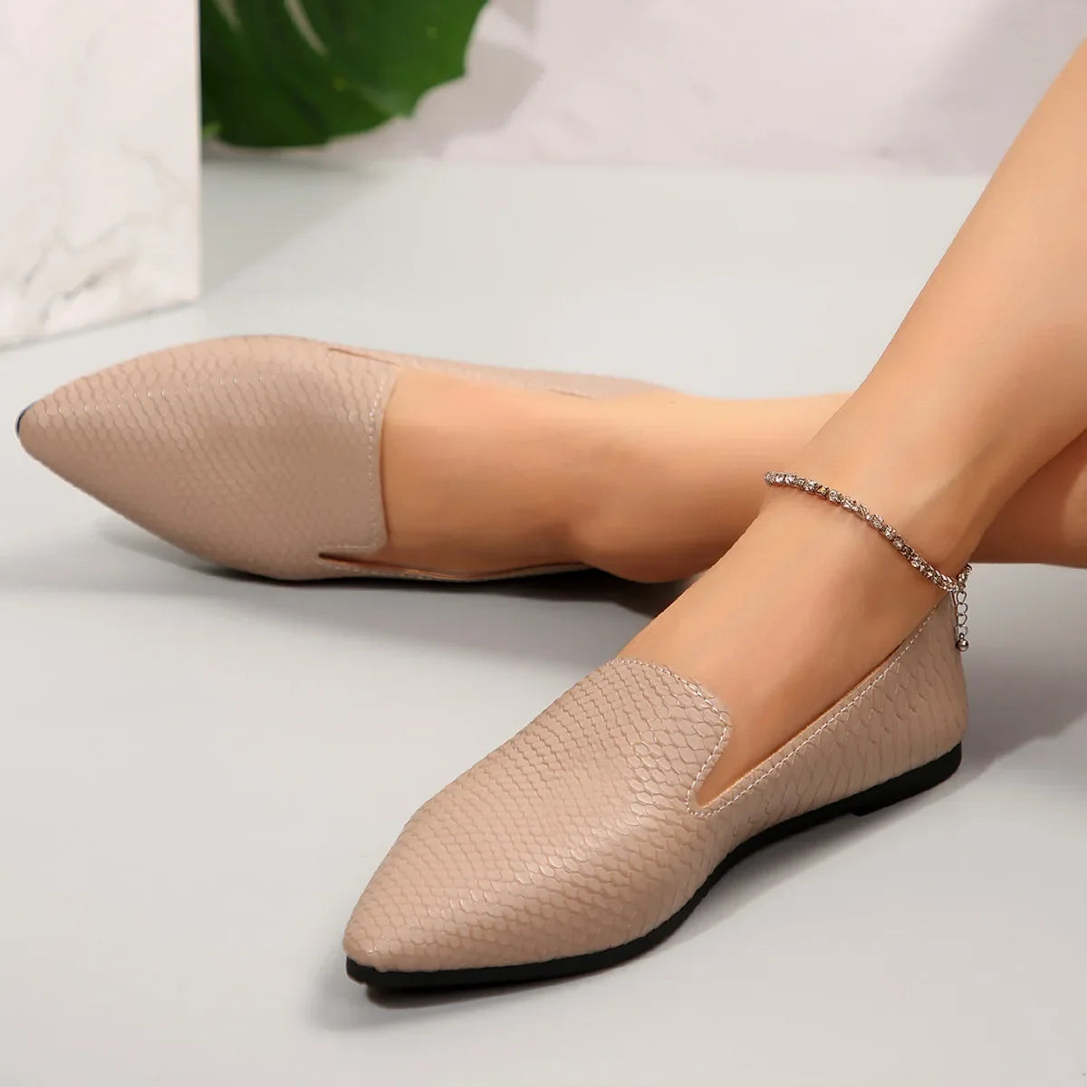 Women's Shoes PU Leather Loafers Ballet Flats Pointed Toe Barefoot Slip-on Casual Low Heel Fashion Stone Pattern Woman Flat Shoe