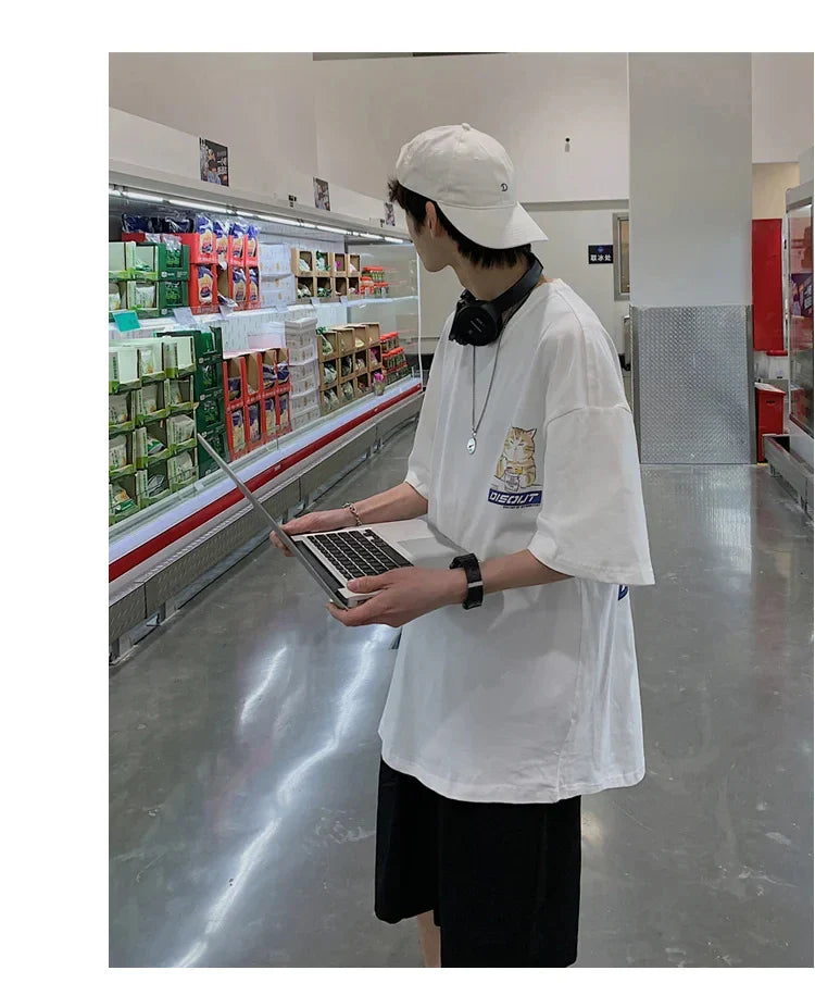 Harajuku Cat Cartoon Eating Noodles Graphic Men Women Tshirts Casual Short Sleeve Tees Japan Style Oversized T Shirt Clothing