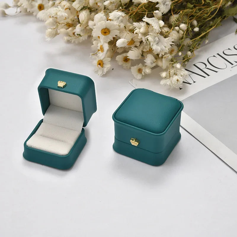 Vintage Double Slots Ring Jewelry Box For Wedding Proposal Engagement Ring Box Gift Organizer Storage PU Leather Packaging Case
