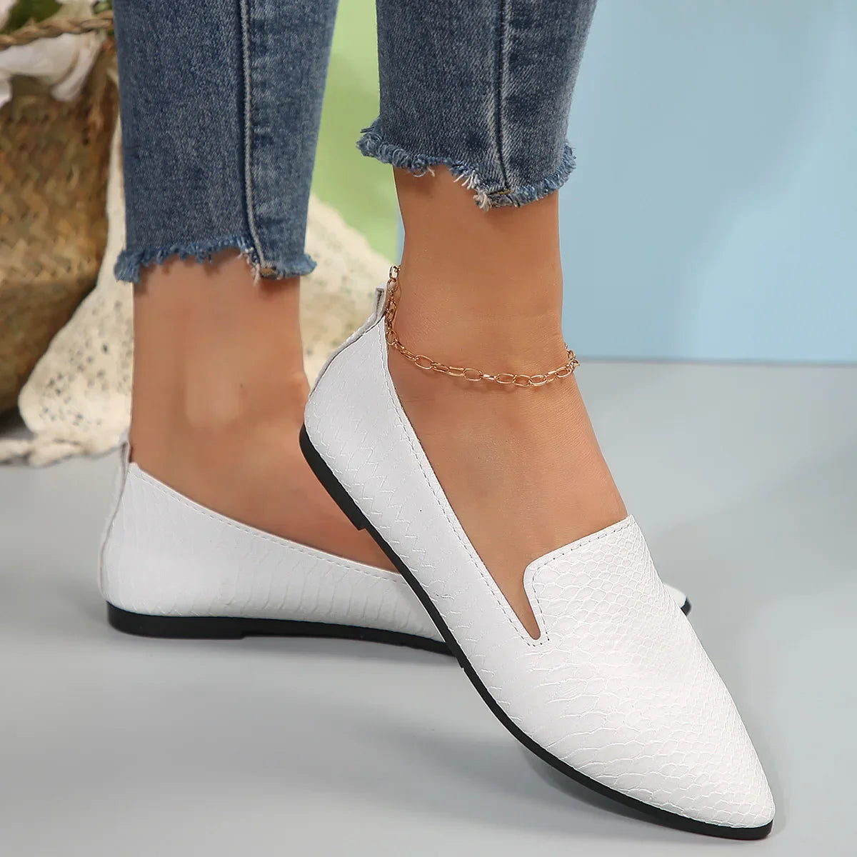 Women's Shoes PU Leather Loafers Ballet Flats Pointed Toe Barefoot Slip-on Casual Low Heel Fashion Stone Pattern Woman Flat Shoe