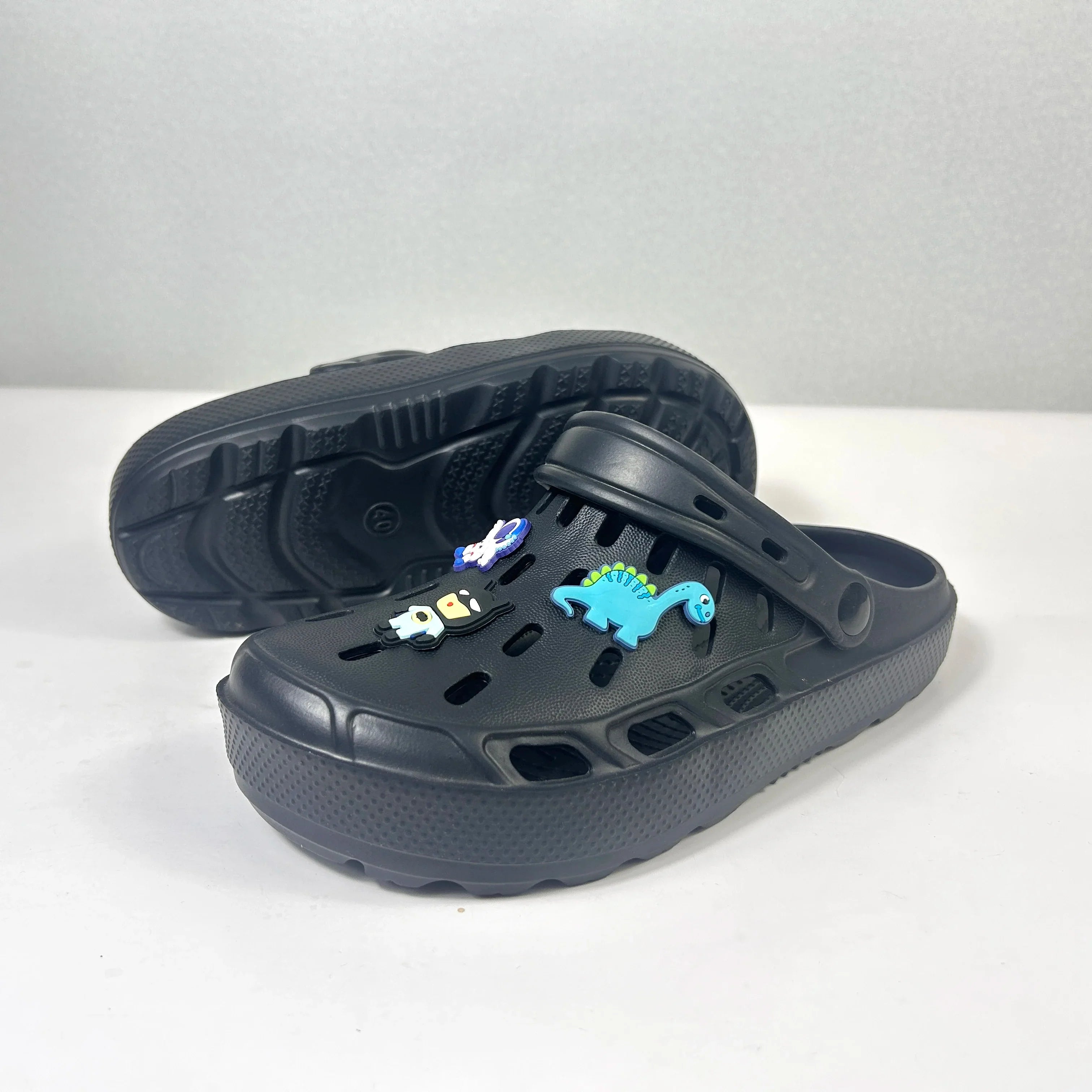 Men's Casual Closed Toe Slide On The Platform EVA Clogs Outdoor Non-slip Hollowed-out Multi-Functional Beach Shoes Boys Sandals