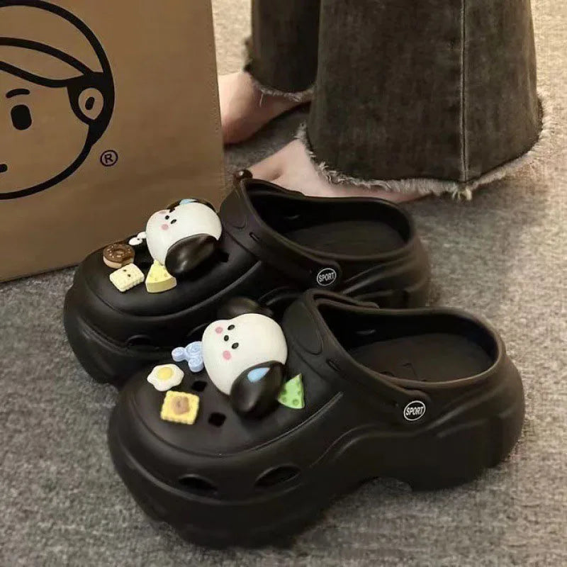 Women Sandals Cartoon Cute Dog Platform Hole Shoes Female Stepping on Poo Feeling Beach Shoes Summer 2024 New Slippers Wholesale