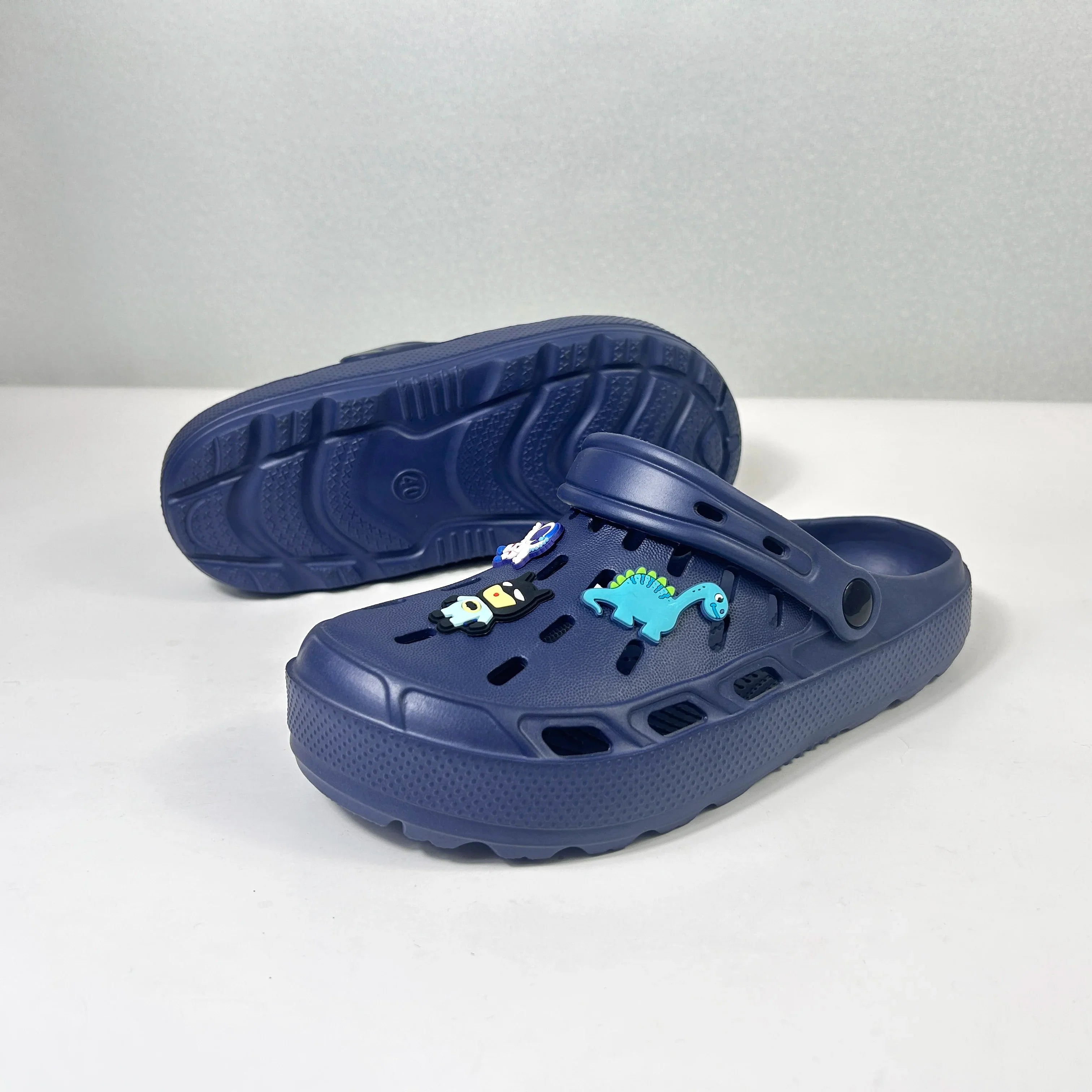 Men's Casual Closed Toe Slide On The Platform EVA Clogs Outdoor Non-slip Hollowed-out Multi-Functional Beach Shoes Boys Sandals