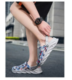 Flat Sandals Men Shoes EVA Slippers Garden Platform Sandals Man Summer Sandals New Male Sneakers Outdoor Flip Flops Home Clogs