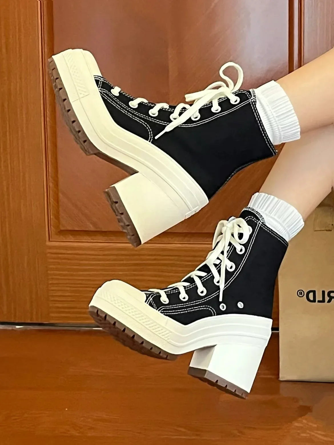 Women Platform Sneakers Canvas Shoes Personalized Luxry Heels Skateboard Lace Up Casual Fashion Outdoor Sneakers Plus Size 36-42