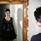 Halloween Goth Emo Girl Long Sleeve Baby Tee Aesthetic Letter Print Grunge Crop Top Y2k Clothes Vintage Punk Slim V-neck T-shirt