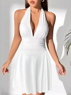 Hot-selling banded women's V-neck skirt Europe and the United States summer sexy backless pleated dress mini skirt