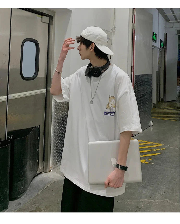 Harajuku Cat Cartoon Eating Noodles Graphic Men Women Tshirts Casual Short Sleeve Tees Japan Style Oversized T Shirt Clothing