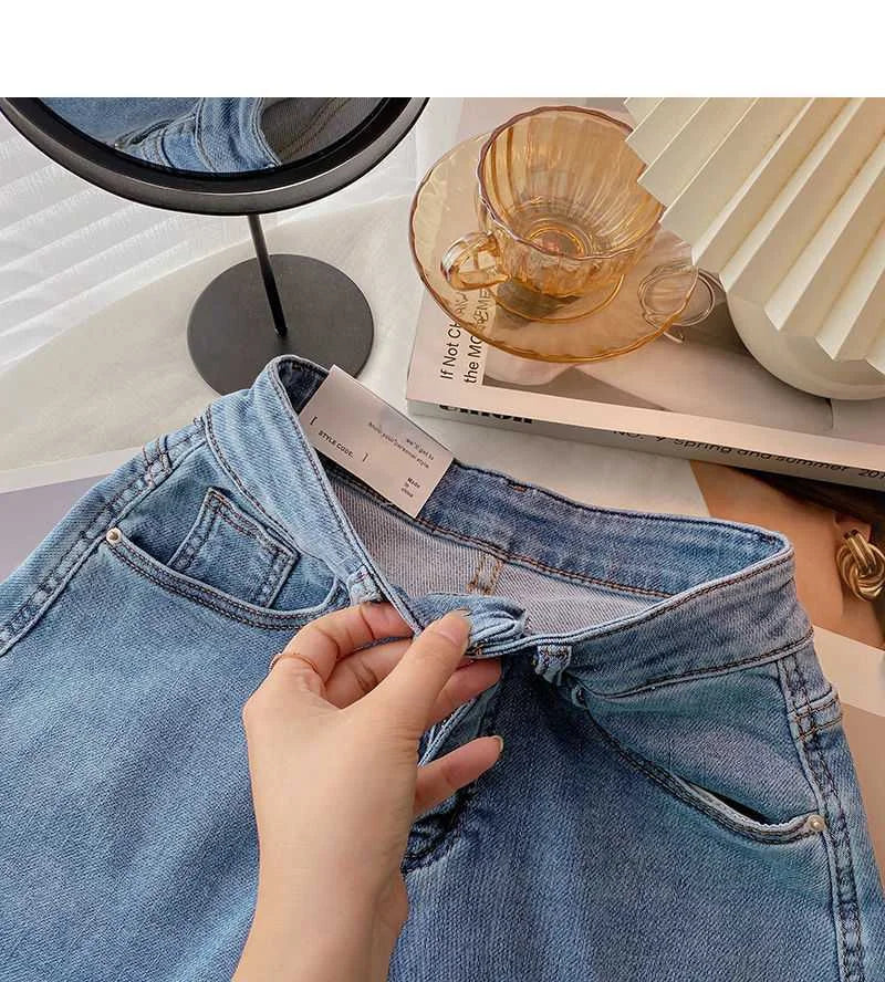 High-waisted Plus-size Women Jeans Student Casual Versatile Trendy A- line Hot Pants Cotton Material Straight Cylinder Style