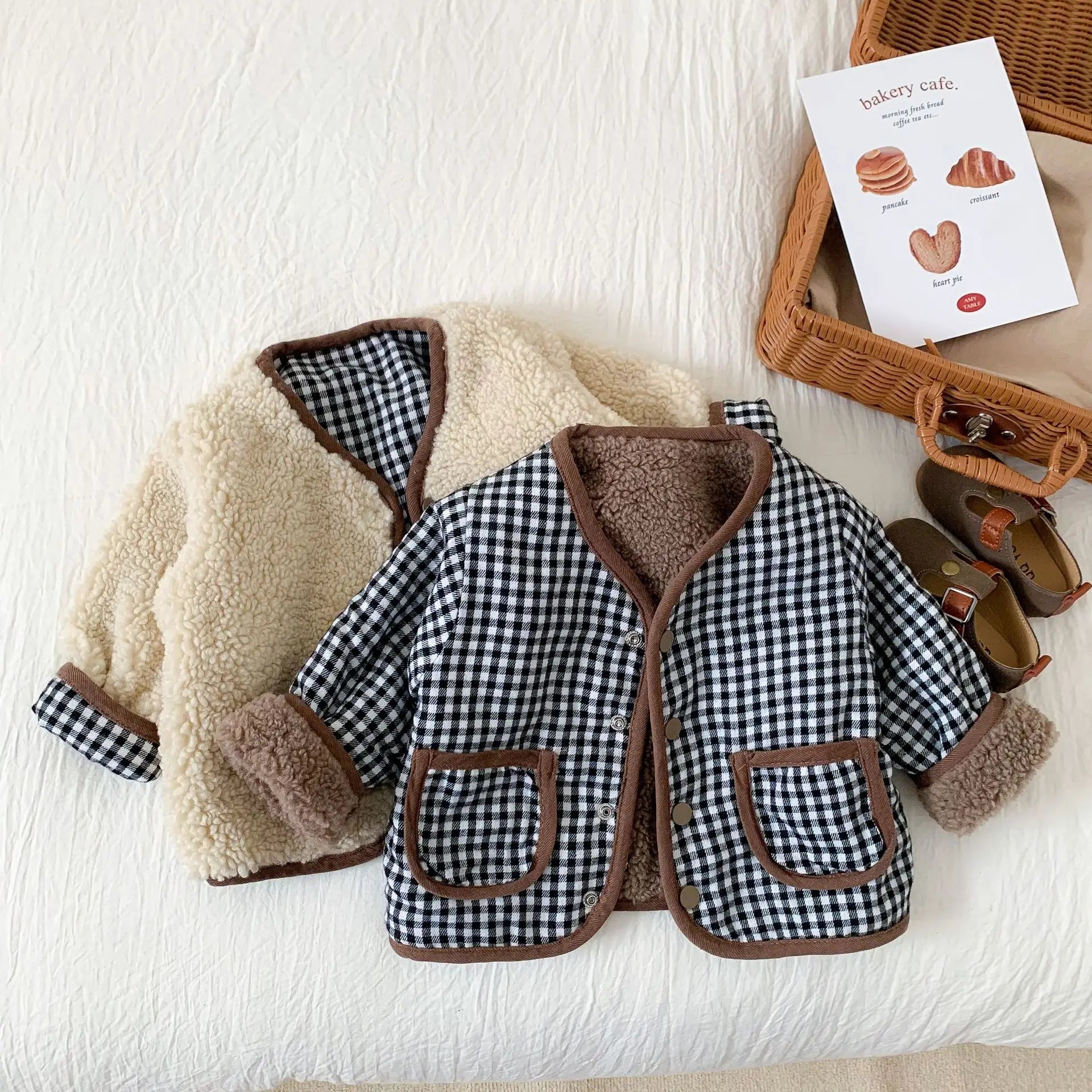 AYNIGIELL 2023 1-6 Years Old Autumn/Winter Children's Jacket Double-Sided Wear Plaid Plush Jacket Kids Jacket