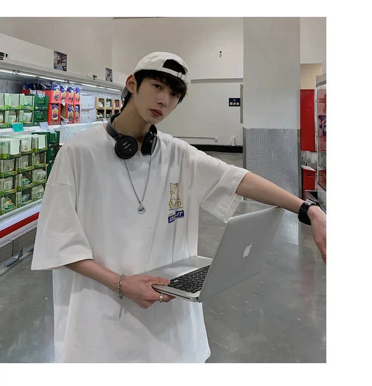 Harajuku Cat Cartoon Eating Noodles Graphic Men Women Tshirts Casual Short Sleeve Tees Japan Style Oversized T Shirt Clothing