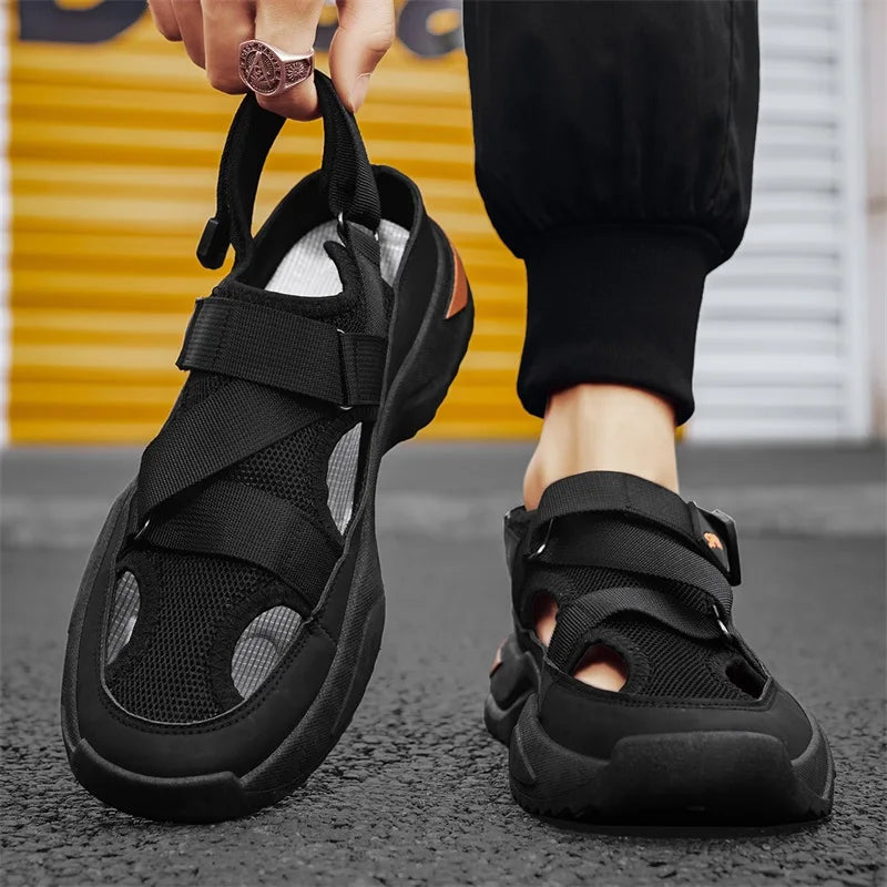 Fashion Hollow Men Sandals Summer Mens Casual Shoes Non-slip Platform Sneakers New Mesh Versatile Breathable Beach Sports Shoes